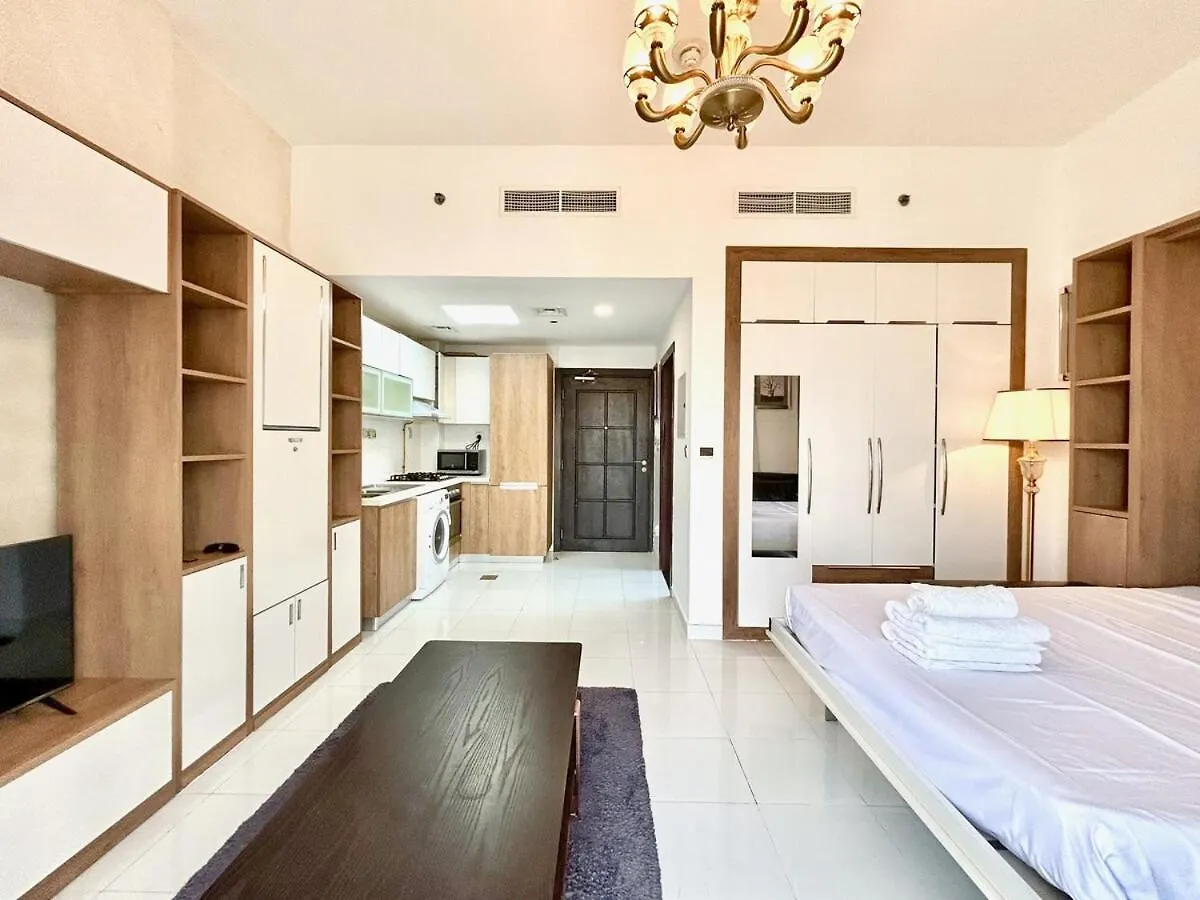 דובאי Homes2Retreat - Glamz Haven Stylish Studio With Balcony דירה