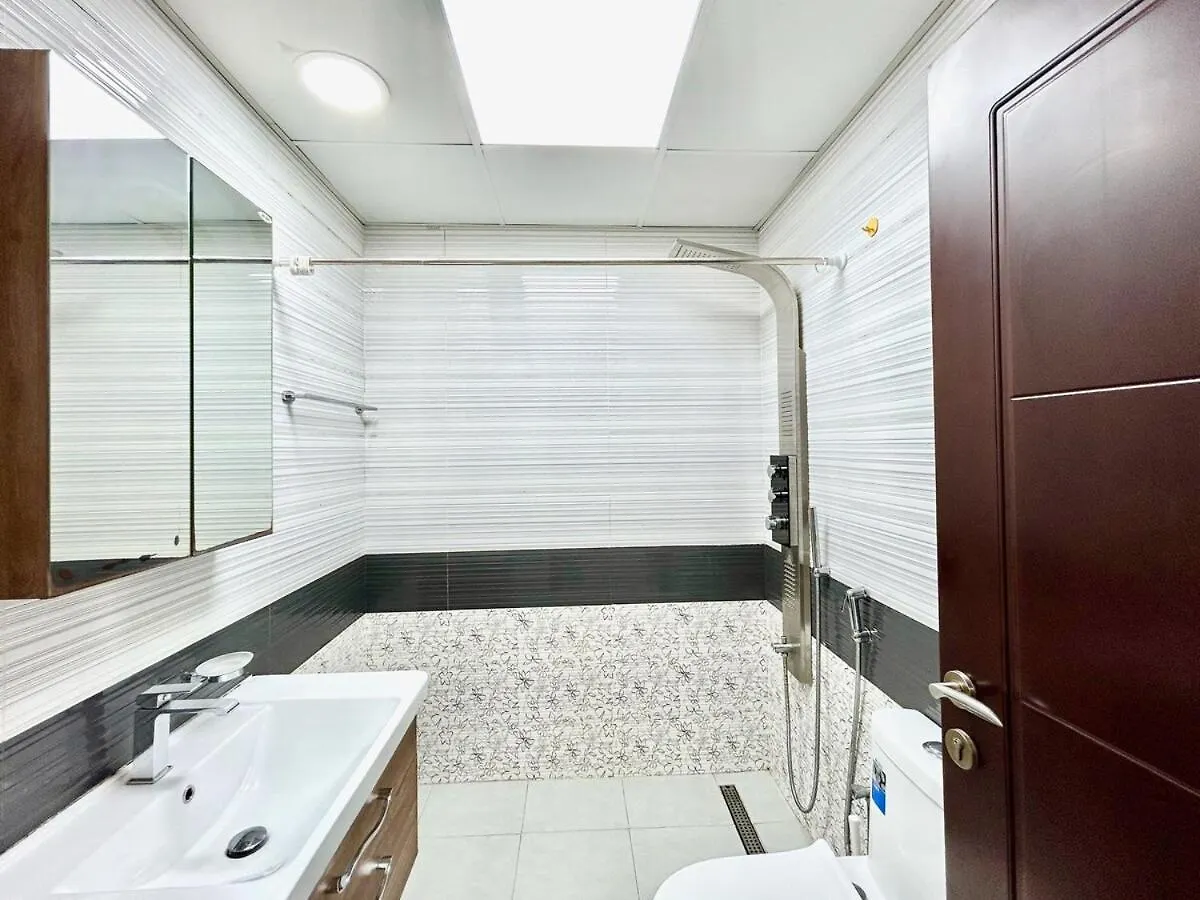 Apartment Homes2Retreat - Glamz Haven Stylish Studio With Balcony Dubai