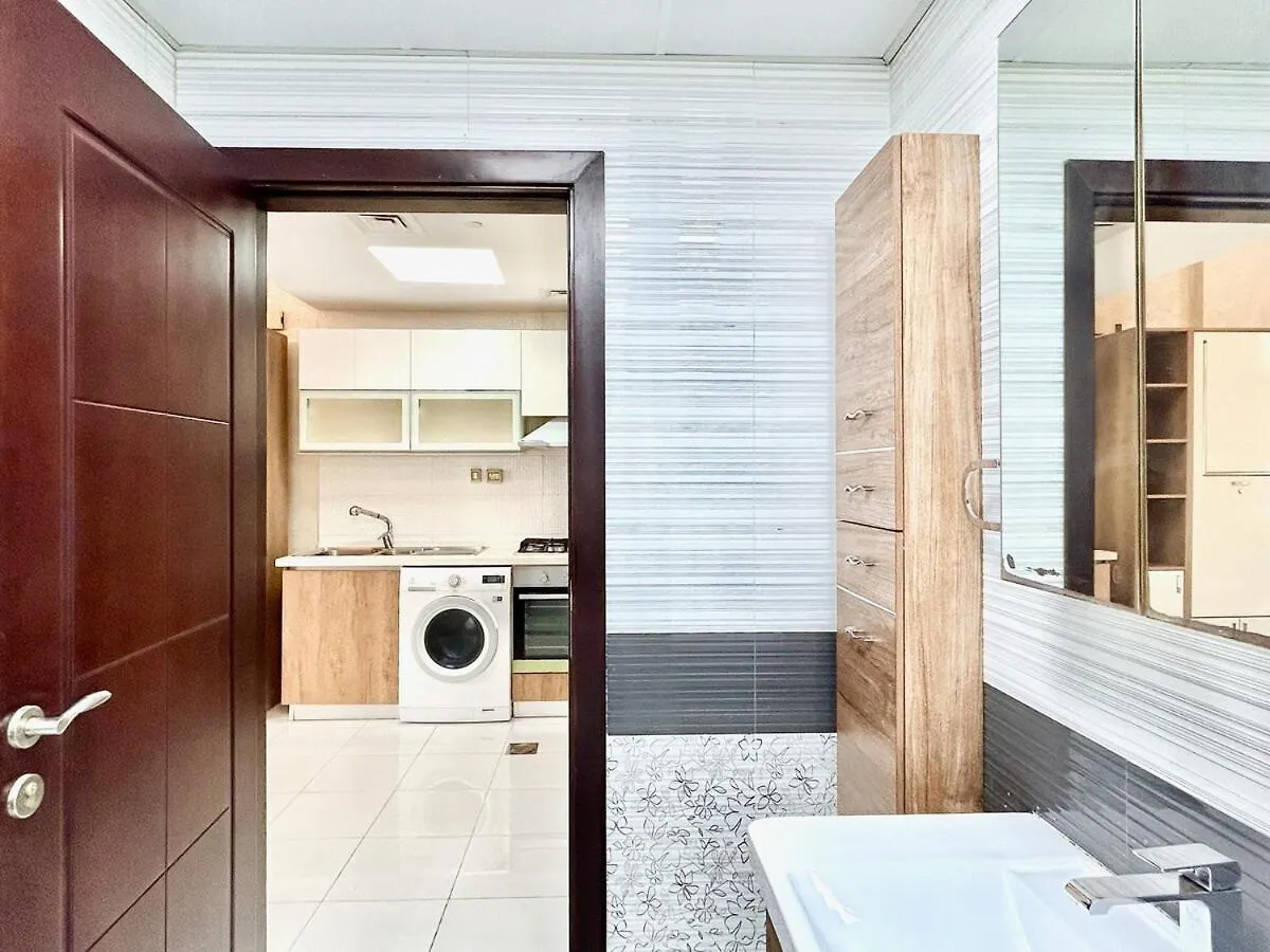 Apartment Homes2Retreat - Glamz Haven Stylish Studio With Balcony Dubai
