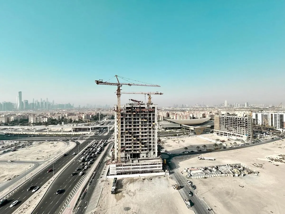 Homes2Retreat - Glamz Haven Stylish Studio With Balcony Dubai Apartment